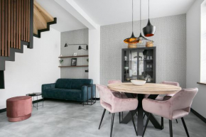 NIEUW!! Luxe vakantiehuis met sauna in het centrum van Domburg op 300 meter van het strand - Weststraat 36